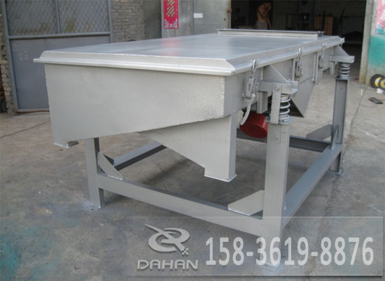 <b>在珍珠巖生產(chǎn)工藝流程中，我們需要什么樣的振動(dòng)篩</b>